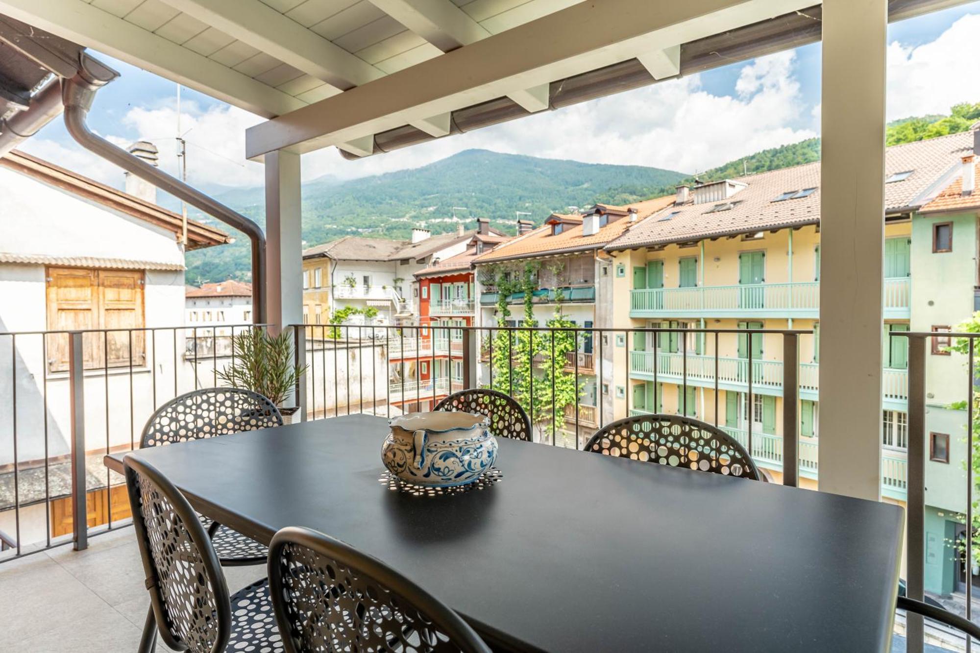 Luxury 2Br W/ River Castle View In Borgo Valsugana Exterior foto