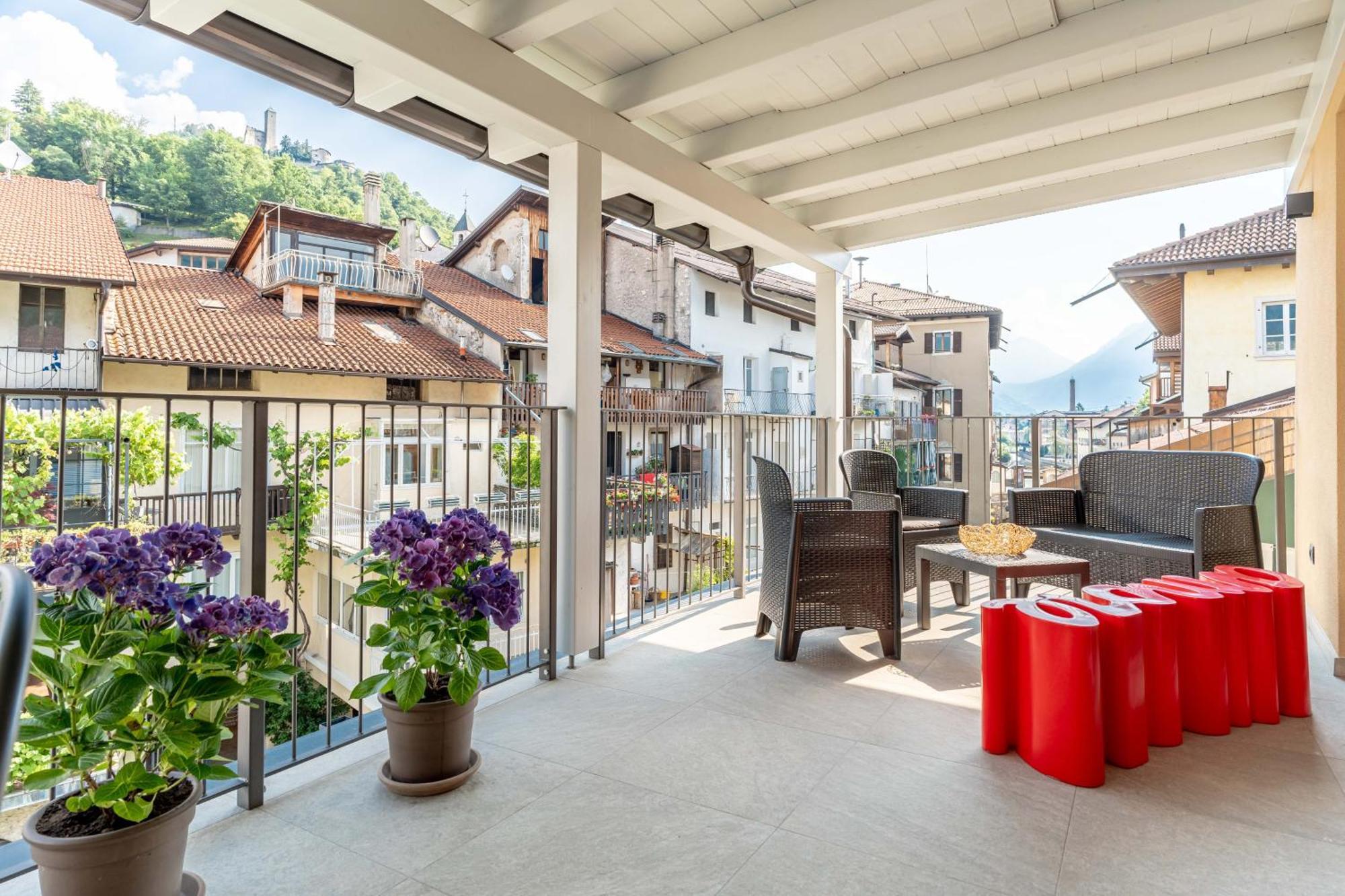 Luxury 2Br W/ River Castle View In Borgo Valsugana Exterior foto